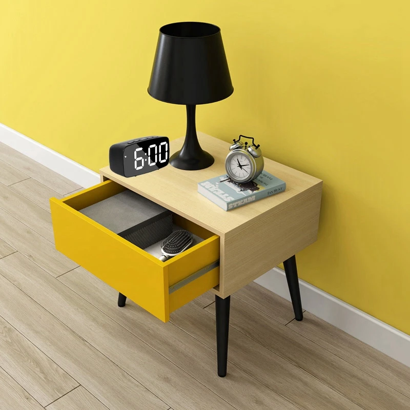 El nuevo reloj despertador digital inteligente junto a la cama, reloj de escritorio USB de viaje LED rojo con repetición de temperatura de fecha de 12/24 horas para dormitorio, negro