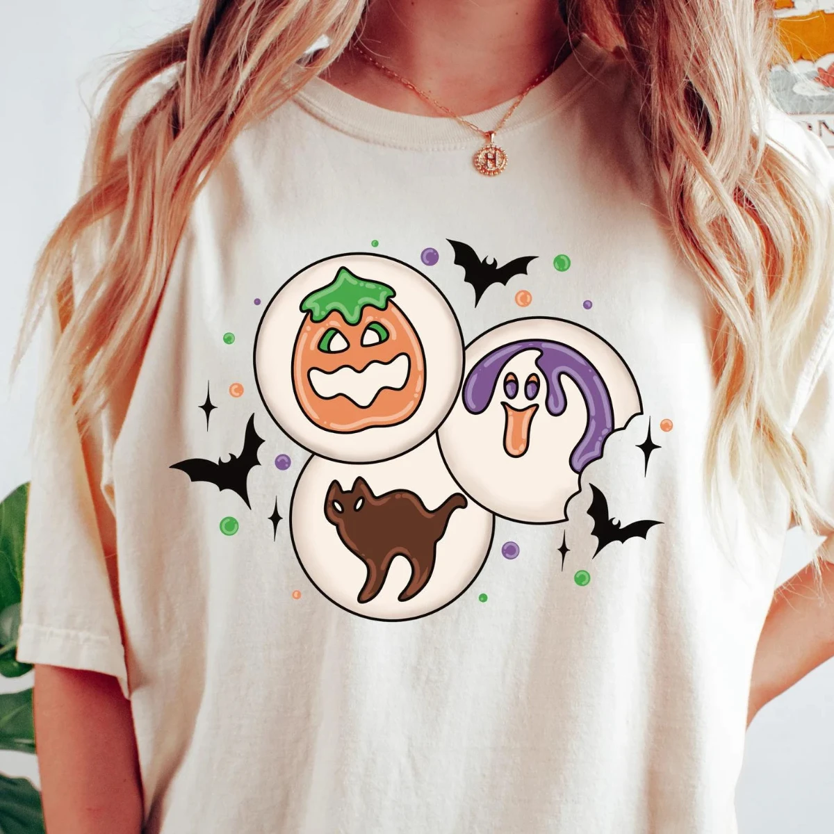 Halloween Frosting Biscuit T-shirt, Bizarre Season Cat Pumpkin Ghost T-shirt, Halloween Biscuit T-shirt, Halloween