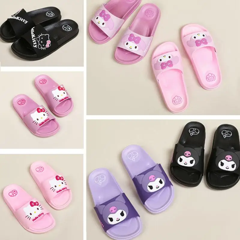 

Сандалии Sanrios Hellokittys, мягкая подошва, удобные босоножки, домашняя одежда, Нескользящие, для дома и ванной комнаты, сандалии для родителей и детей