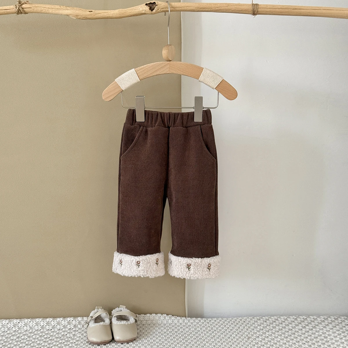 winter New Girl Children Loose flower embroidery Casual Pants Baby Fashion Outdoor Trousers Toddler Girl Costume