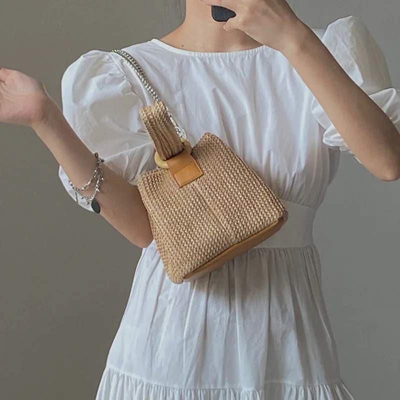 Women's Single Shoulder Underarm Bag Handbag New Casual Versatile Small and Unique Personality Chain Weaving Elegant Trend