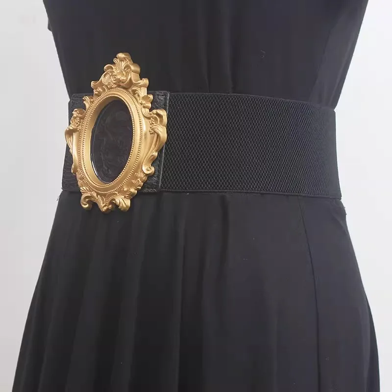 Рисунок 5 - Женский модельный ремень с золотистой пряжкой