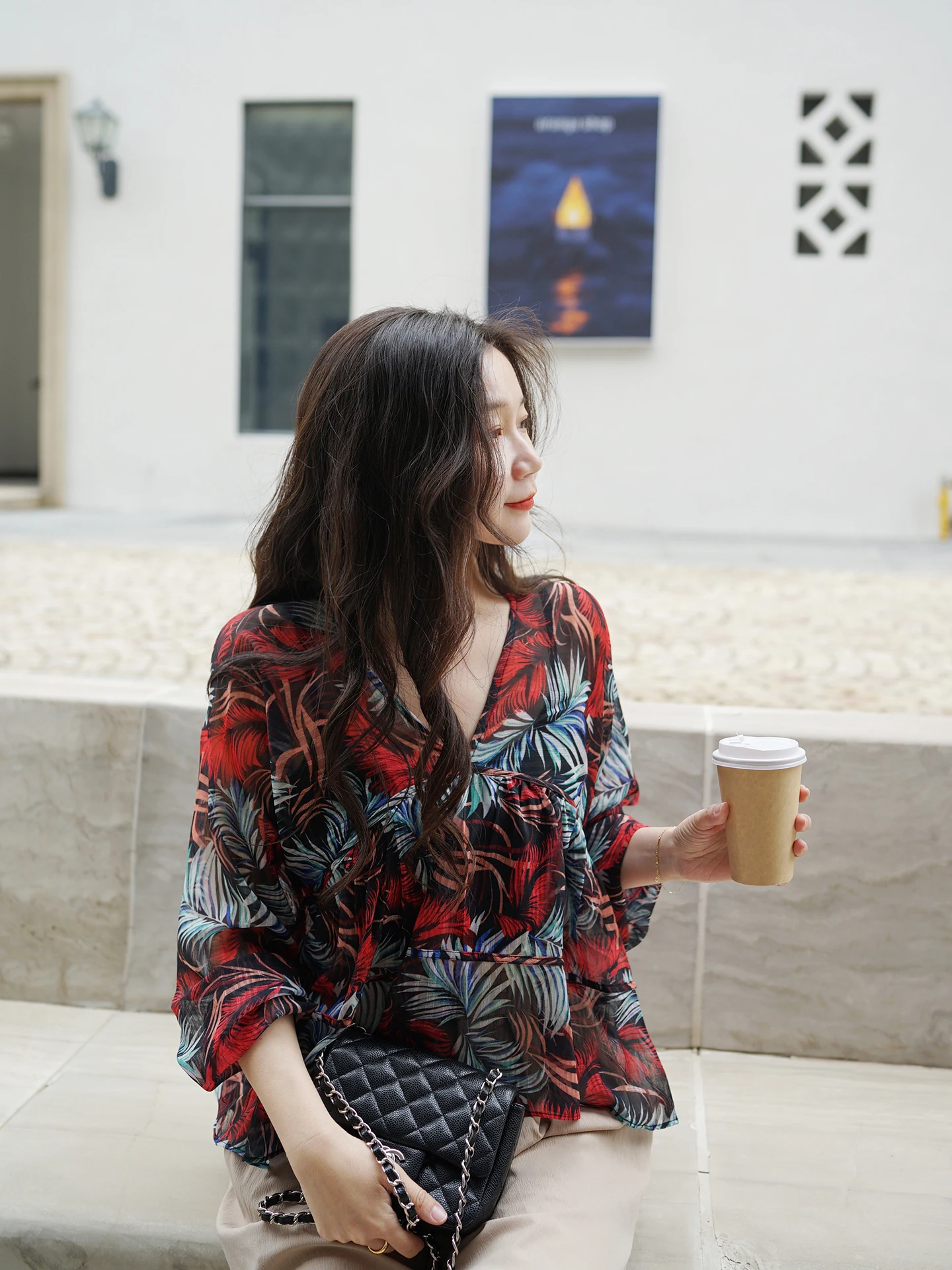 

Vaion Sle Red Tropical Print V-Ne Island Chiffon Top Women's Lantern Sve Loose Breathable Sunscreen Top