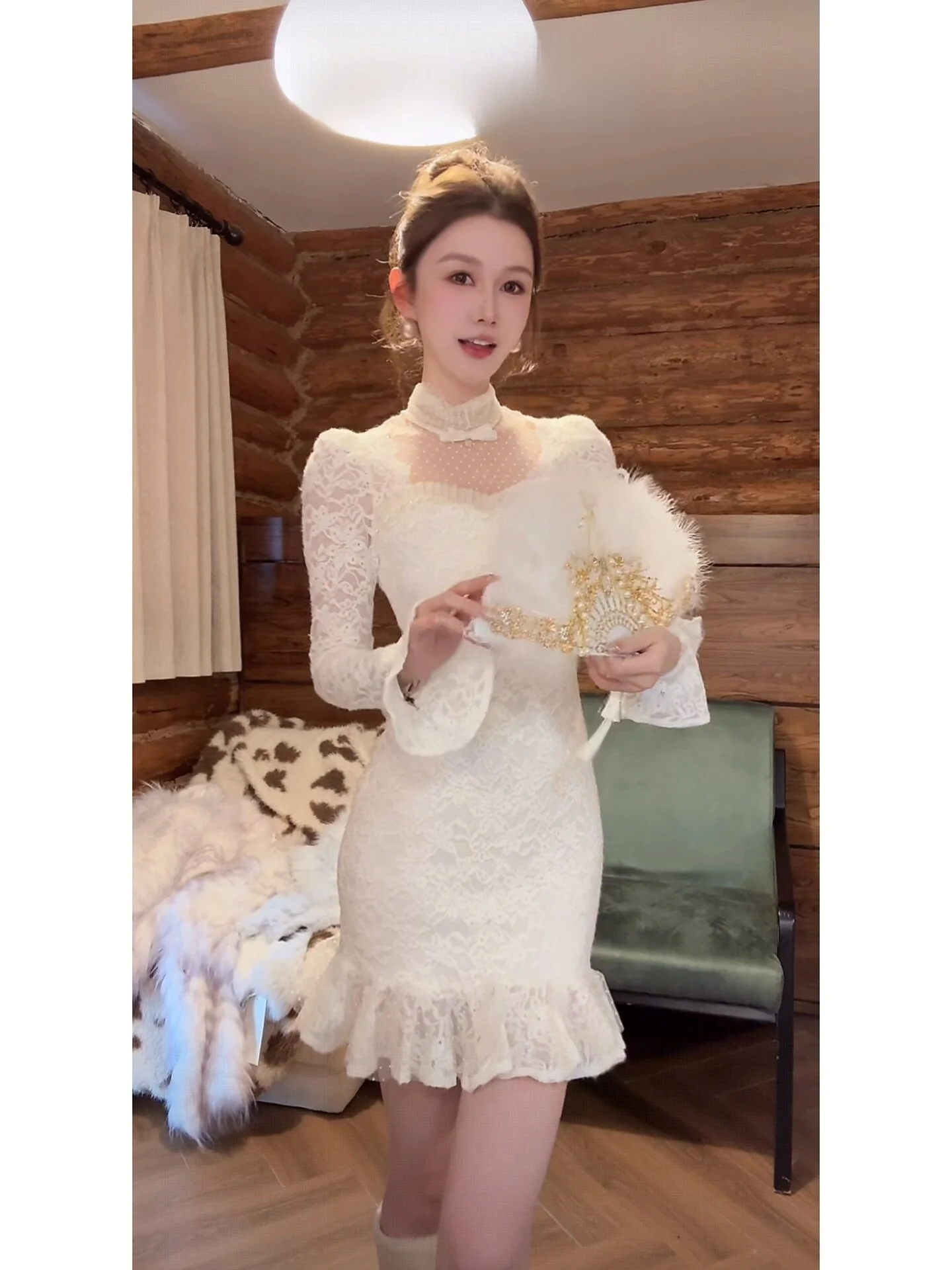 

AZZHEN Lace Paneling Fi Tail Skirt with Ruffle Hem Gentle And Soft Tulle Bridesmaid Dr French Sle Long Sve V Ne