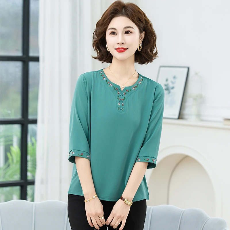 Kaos Longgar Bordir Elegan unt - Women Fashion Over 60 ulasan dan harga