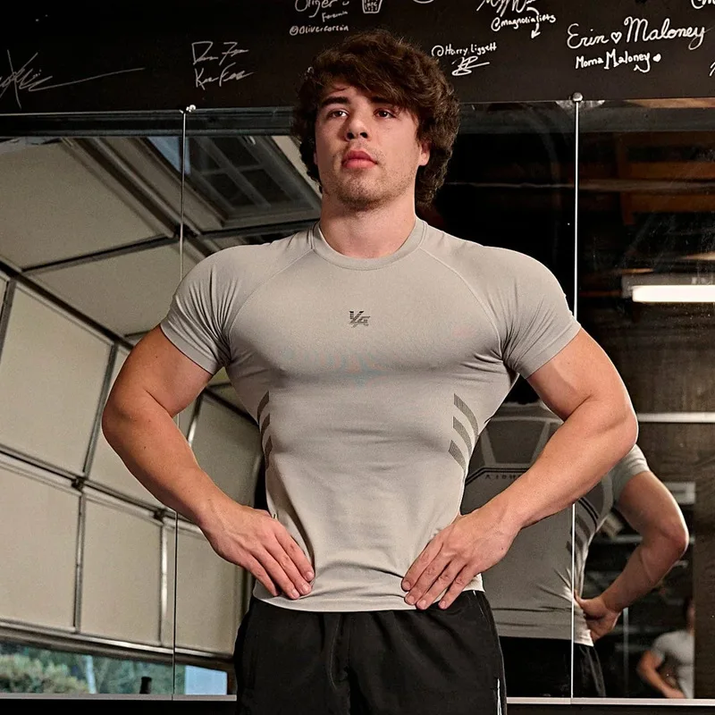 Men\'s T-shirt summer new gym fitness quick-drying breathable elastic round neck short-sleeved shirt