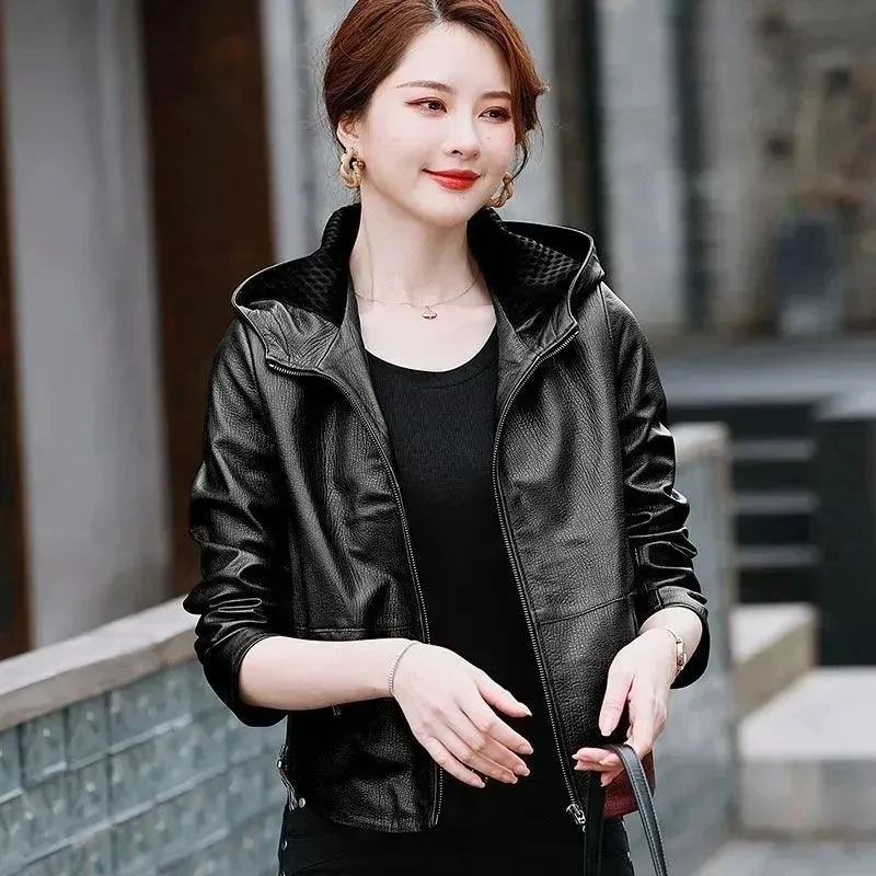 Manteau en cuir de haute qualité pour femmes, vêtements d'extérieur courts à capuche, grande taille, pardessus coréen Joker, veste en cuir pour dames, nouvelle collection printemps automne