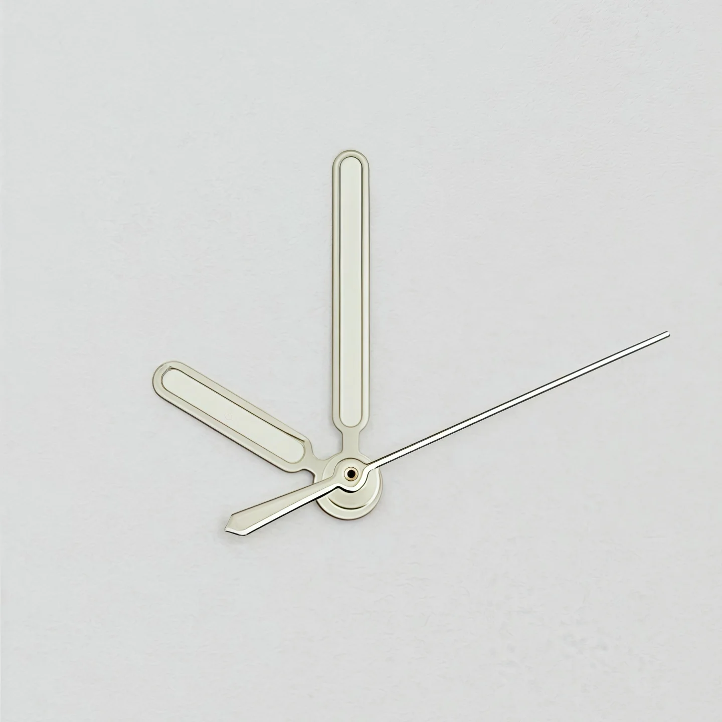 The NH38 watch hands feature green night light and are made of penguin plasticThe PP hand is suitable for the NH35/NH36 movement