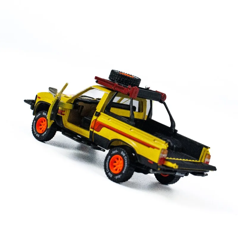 BM 1/64 HILUX 1980 N60 N70 SERIE Legering Speelgoed Motorvoertuig Diecast Metaal Model Geschenken