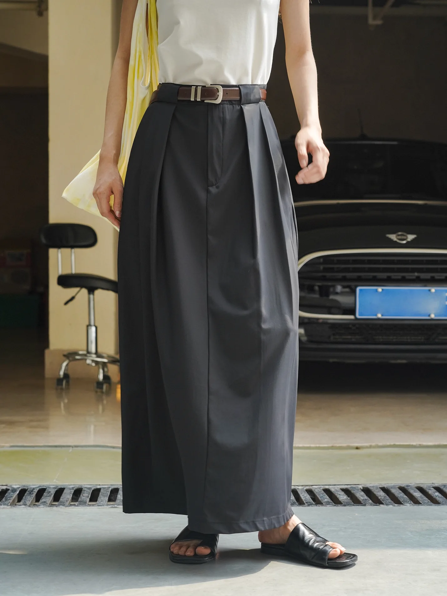 Spring and Autumn Women\'s Casual Solid Color High Waist Loose Skirt