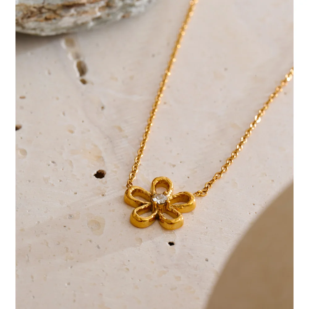 Yhpup Stainless Steel Flower Pendant Necklace Metal PVD Plated Golden Popular Collar Jewelry Waterproof