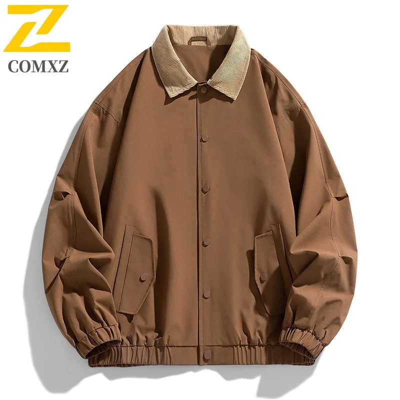 COMXZ 2025 الرجال قسط البيسبول طوق سترة عادية سميكة القطن الشباب العصرية عمال الوقوف طوق الرياضة في الهواء الطلق تكتيكات معطف