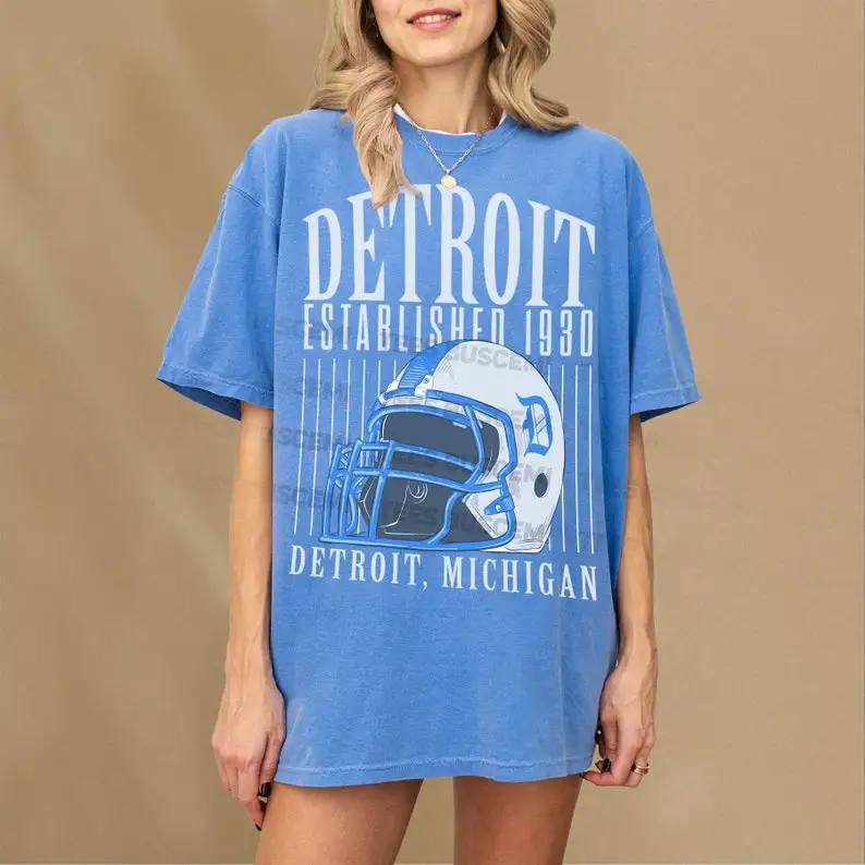 Retro Detroit Football Graphic T-Shirt, Sports Fan Memorabilia, Vintage Blue Silver Detroit Football Jersey Graphic Tee Shirt Me