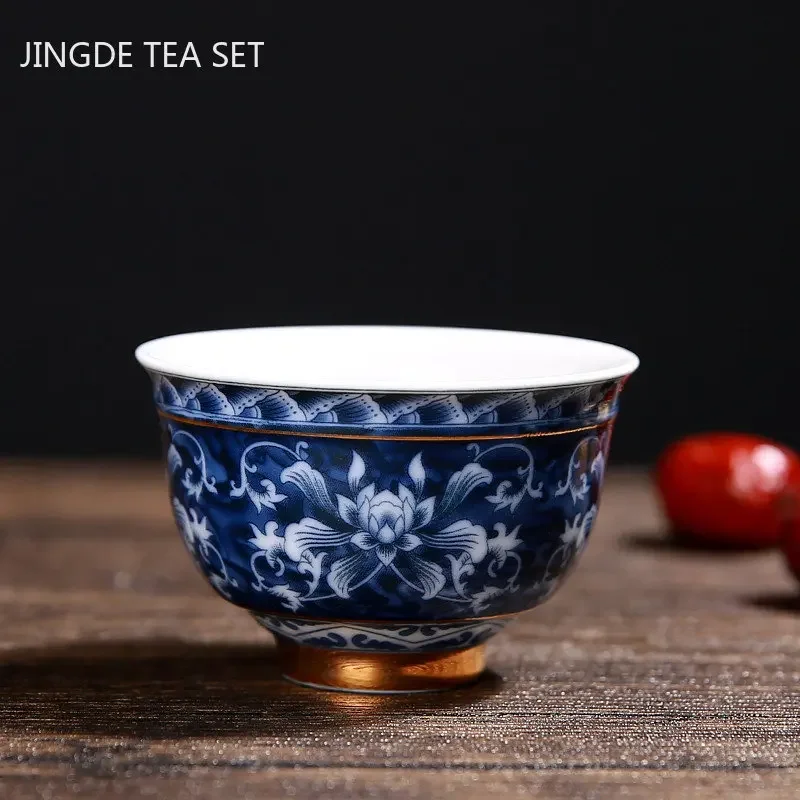 Jingdezhen Blue and White Porcelain Tea Cup Retro Ceramic Master Cup Traditional Tea Set Accessories Portable Tea Bowl