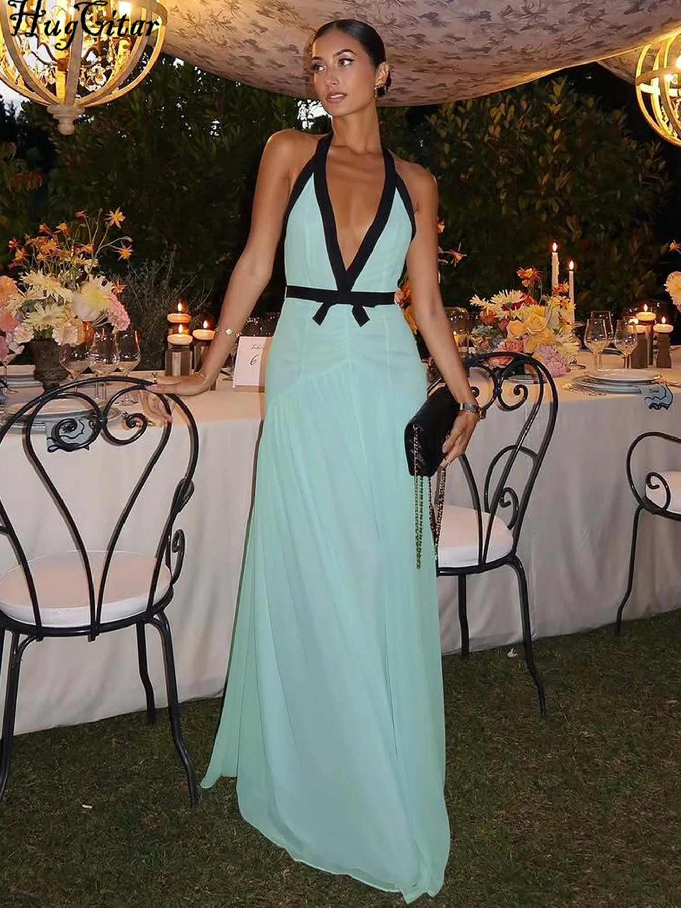 เดรสยาวทรงพลีทแบบผูกคอ คอวี ผ้าตาข่ายโปร่งแสง สีเดียวกันด้านหลัง โชว์หลัง เซ็กซี่ แฟชั่นสำหรับผู้หญิง เหมาะสำหรับใส่ไปเที่ยวทะเล ปาร์ตี้