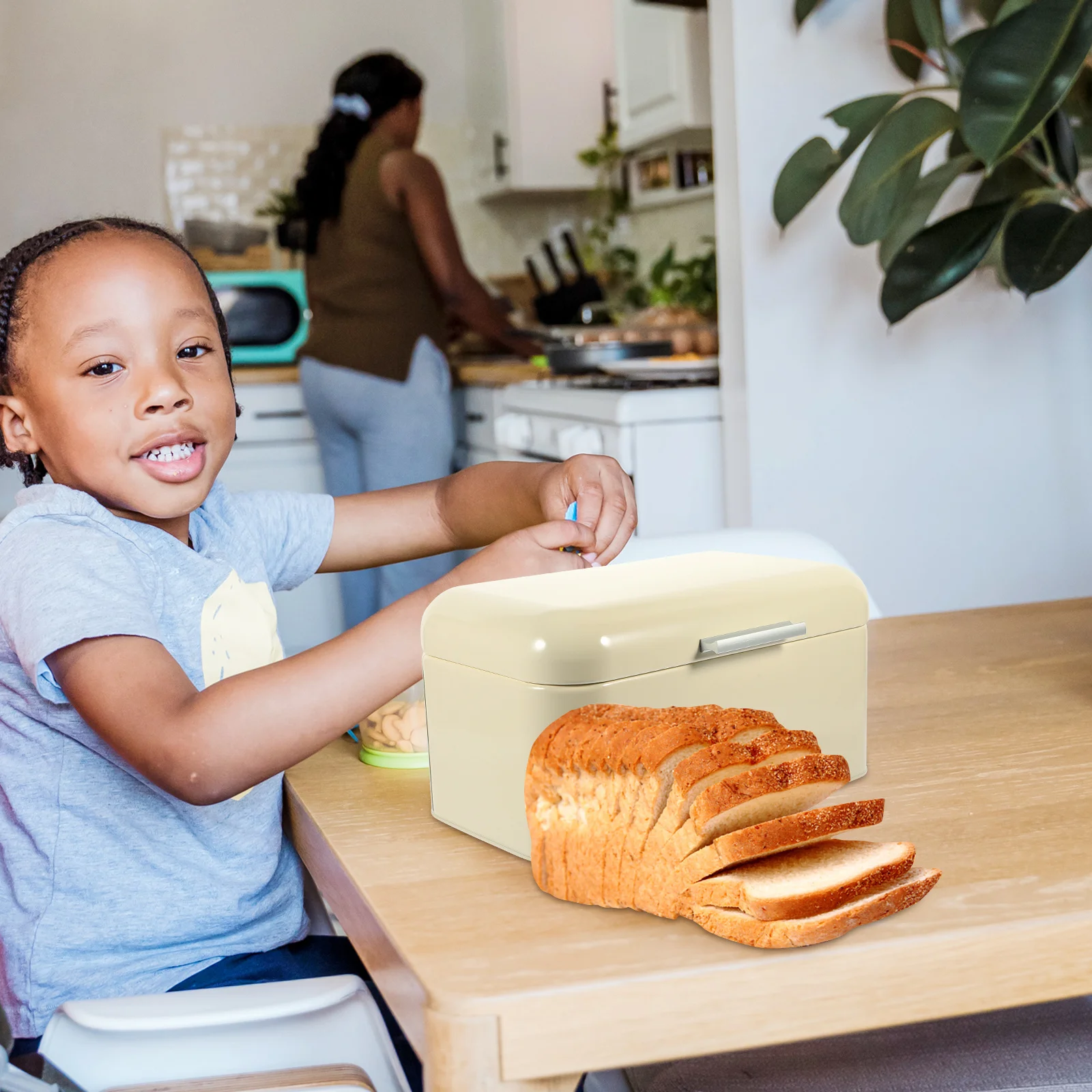 

Bread Box Storage Container Vintage Metal Countertop Bread Keeper Polished Snack Organizer Kitchen Food Holder Desktop