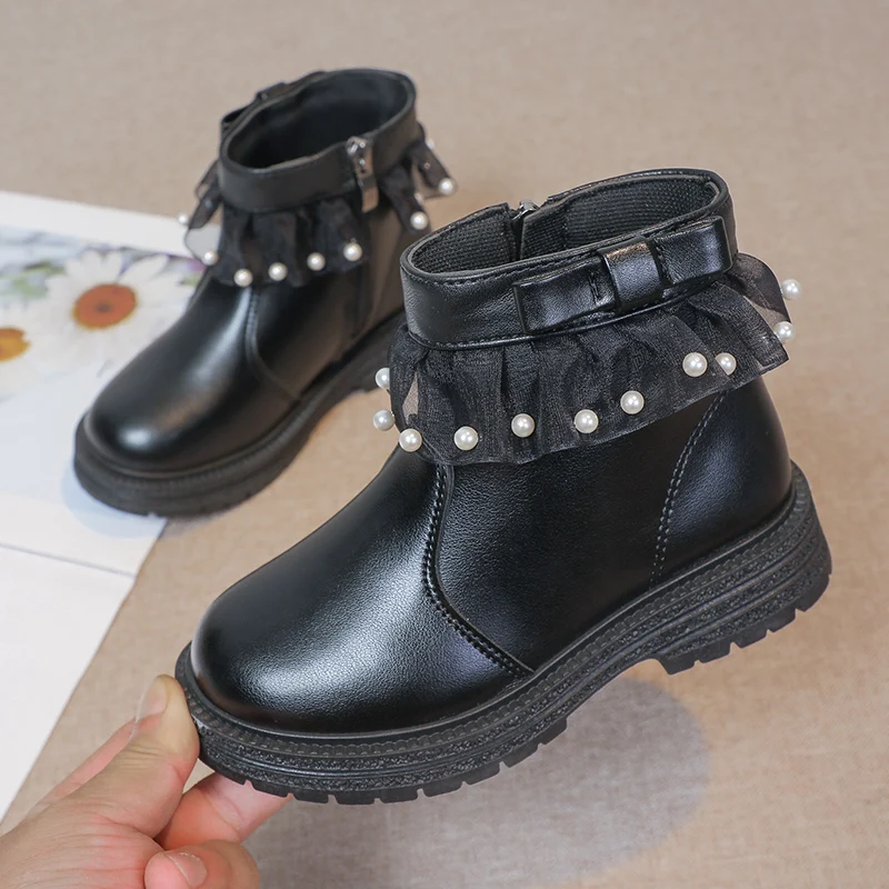 

【Leather+Black&White】Kids' Boots, Waterproof & Anti-Slip, Soft Lining for Warmth, Perfect for Winter Casual Outings