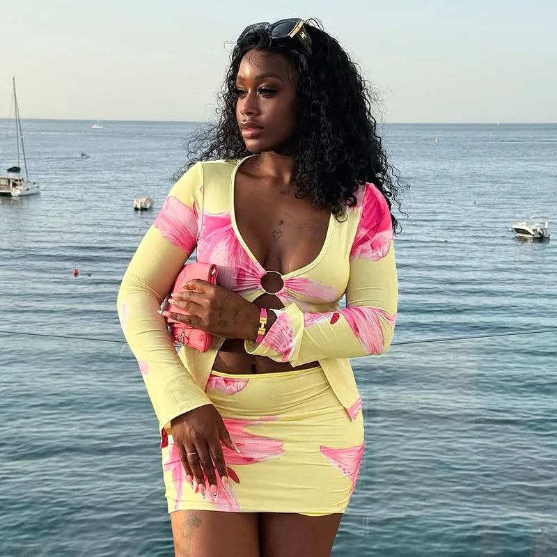 Women Tropical Print 2pcs Sets Lady Beach Holiday Party Ins Chic Hotsweet Suit Metal Ring Coat Hip Skirt Sets Female Split Tops