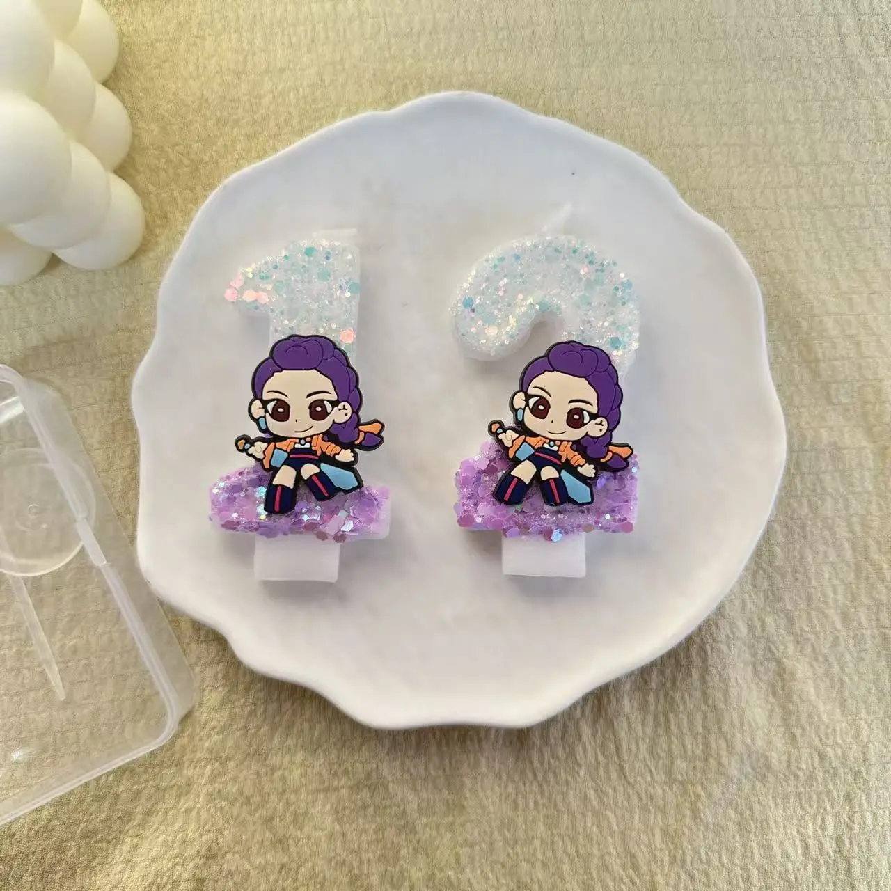Witch Hunter Group Birthday Number Candle Holiday Cake Decoration Props Purple Glitter Creative Candle Party Supplies Theme Gift view 3