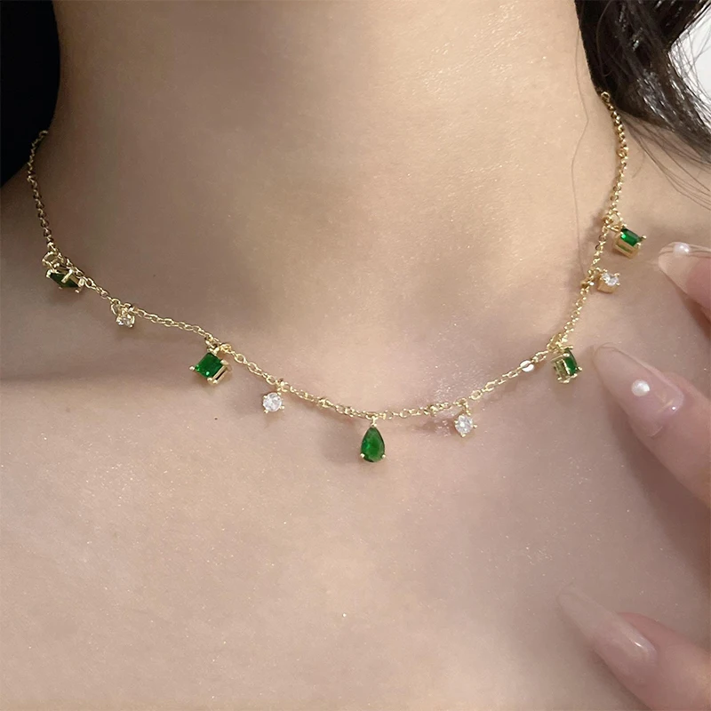 Retro Emerald Inlaid Rhinestone Necklace Female Simple Temperament Exquisite Clavicle Chain Jewelry Gift