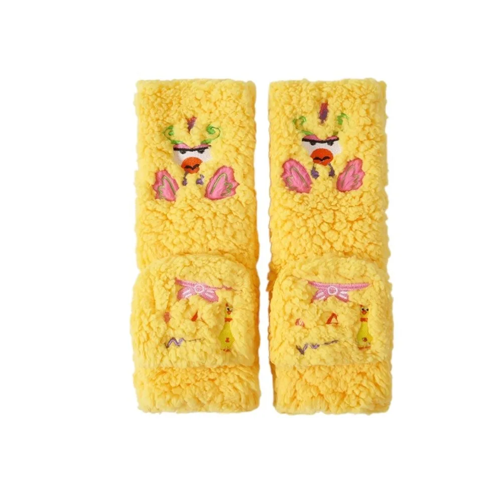 

1pair Creative Funny Fluffy Coral Fleece Socks Thickened Casual Thicken Floor Socks Soft 3D Cartoon Funny Socks For Women