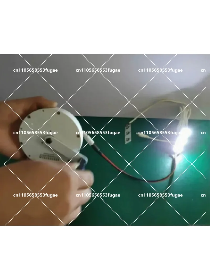 Portable Hand Crank Generator for Outdoor Emergency Power, Mini Manual Charging for Travel, Household Small Generator