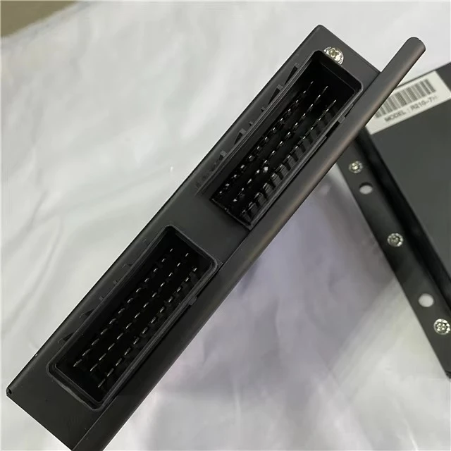 Excavator programmable CPU controller 21N6-20020 is suitable for R210LC-7 and R220-7 control unit parts.