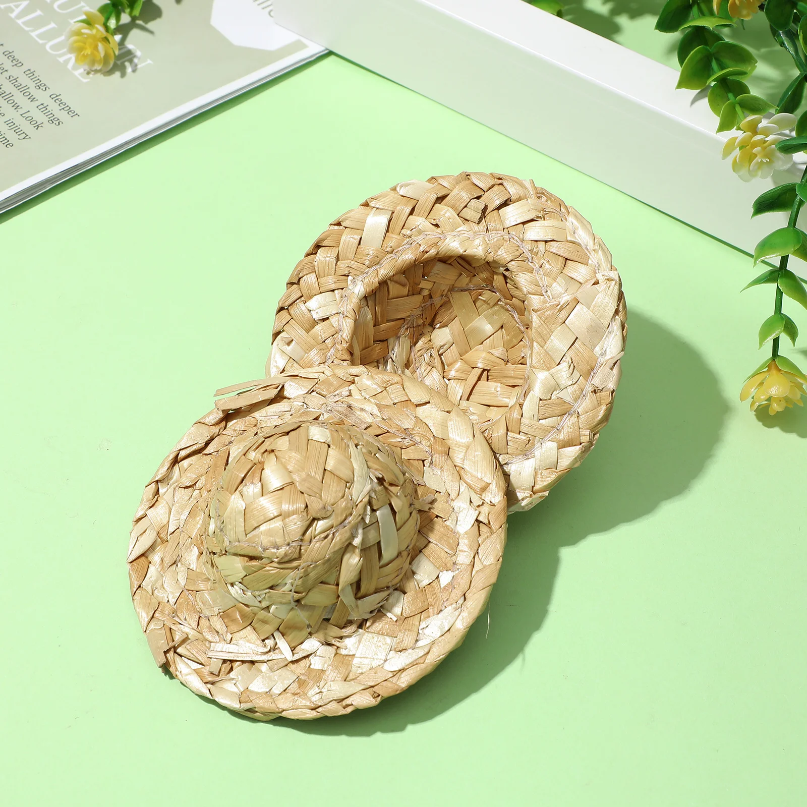 

5pcs 5 Pieces Straw Hats Crafts for Figurines Hand-woven Mini Crafting Decorations