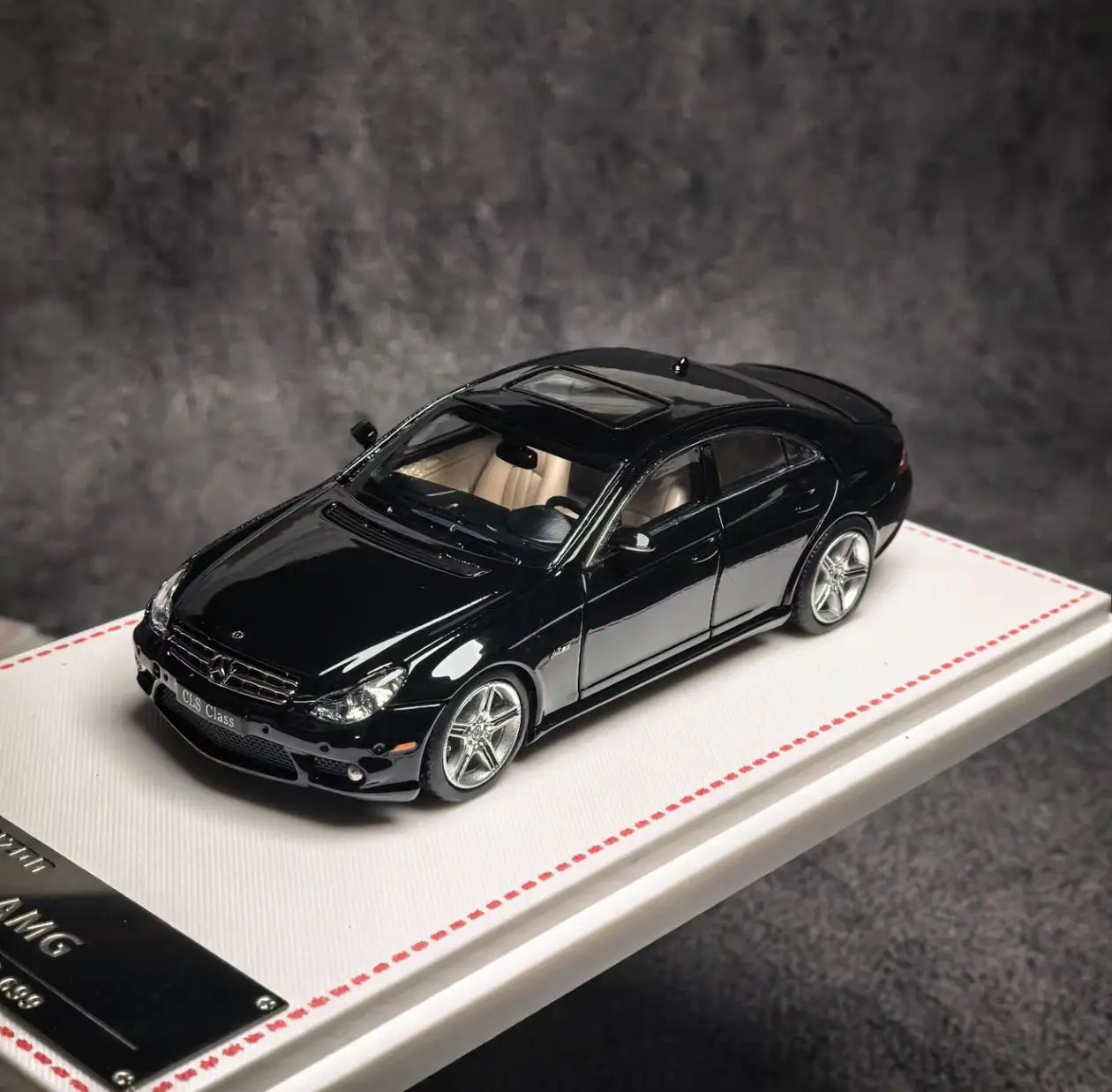 新入荷 Fh 1:64 メルセデス・ベンツ CLS 63 AMG Mk1 C219 合金製