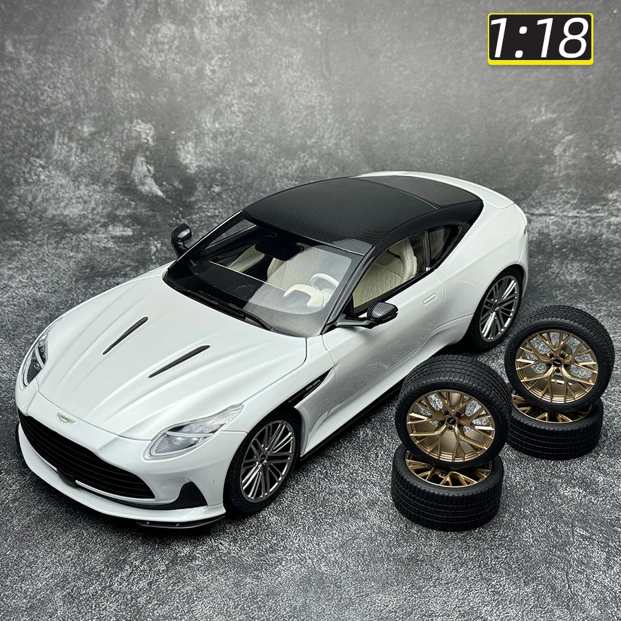 xiaoguang Model 1/18 Aston Martin DB12 die-cast alloy car model