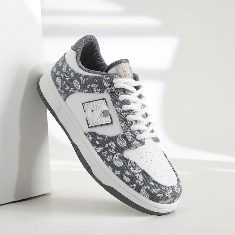 

Breathable Printed Couple Shoes, Sports and Casual Shoes, Women's Sneakers, Fashionable and Versatile Skateboard Shoes