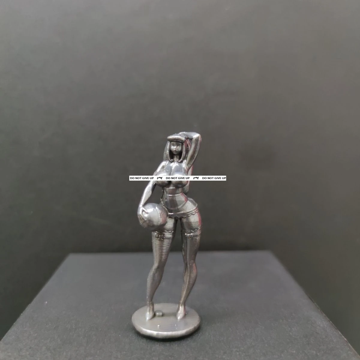 

​​Antiqued Copper Mini Anime Girl Figurine - JK Uniform Style Collectible Decorative Model for Home Display & Collection​