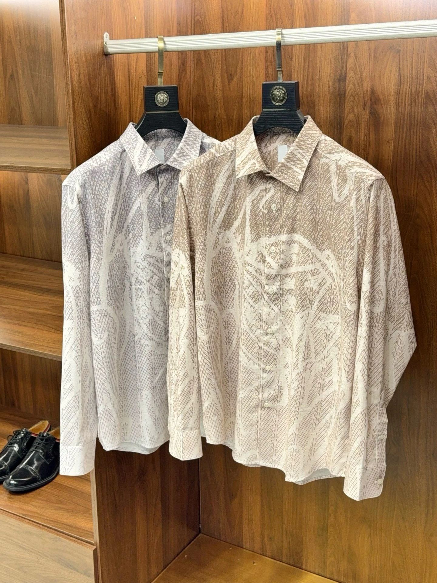 

Berlut 25ss Lapel Business Casual 68% Linen Long Sleeve Shirt