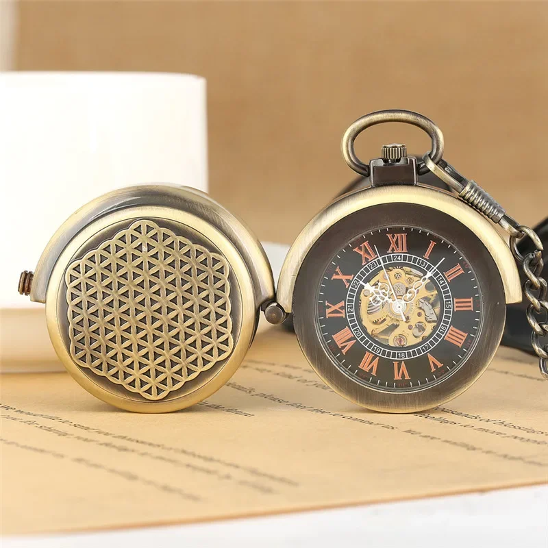 

Bronze Handwinding Mechanical Pocket Watch Roman Numerals Display Skeleton Clock for Men Women Pendant Chain Timepiece Reloj