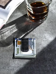 Mens PU Leather Magnetic Money Clip Mini Wallet Currency Cash Clip ID Card Clip Slim Vintage Portable Business Card Holder