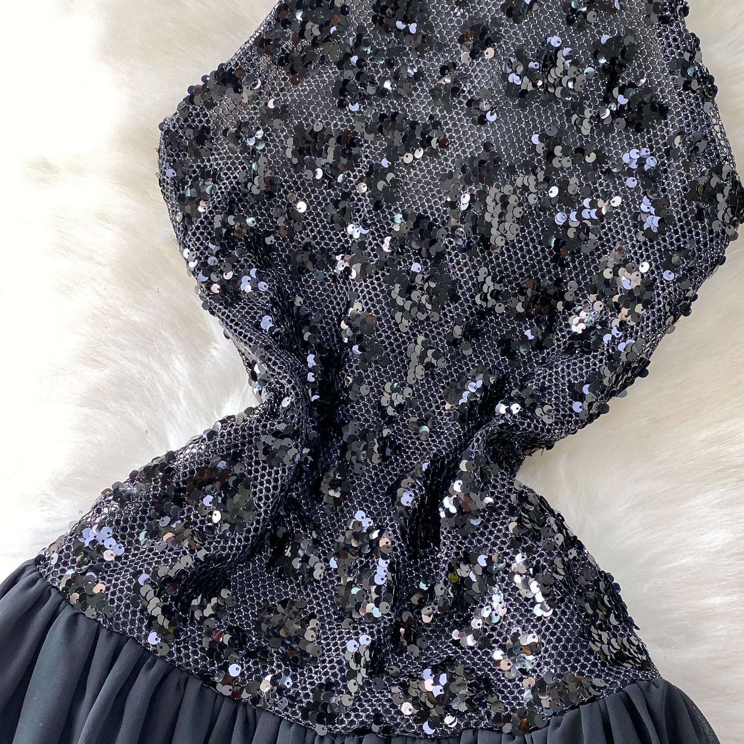 فستان أنيق أنيق بدون أكمام مزين بالترتر بدون أكتاف فستان صيفي على الموضة الكورية ملابس نسائية