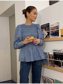 2025 חדש אישה של פלטת צבע אחיד סביב הצוואר חולצת אופנה שרוולים ארוכים רזה רזה החולצה