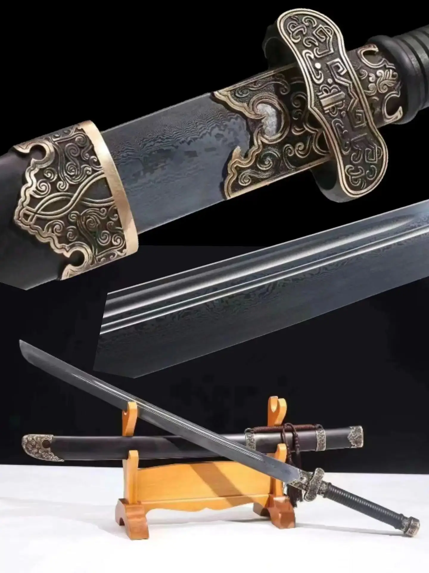 

Chinese Black Gold Ancient Battle Sword,Real Multi-Folded Refined Patterned Steel Blade,Copper Fittings,Quality Ebony Sheath