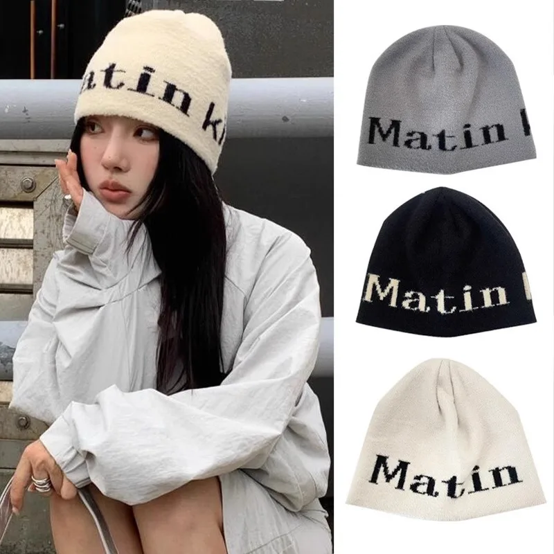 Knitted hat for autumn and winter, cold hat for warmth and ear protection, street style knitted hat, casual and fashionable