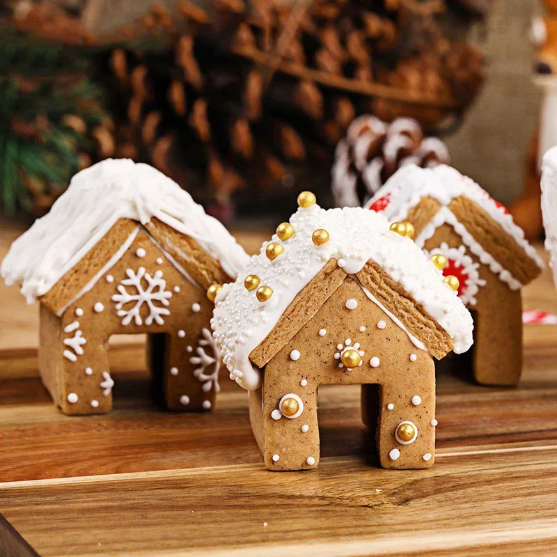 3 Piece Set Of Christmas Cookie Mold Pastry 3D Gingerbread House Shape Fondant Cookie Mold Cake Decoration Tool For Christmas