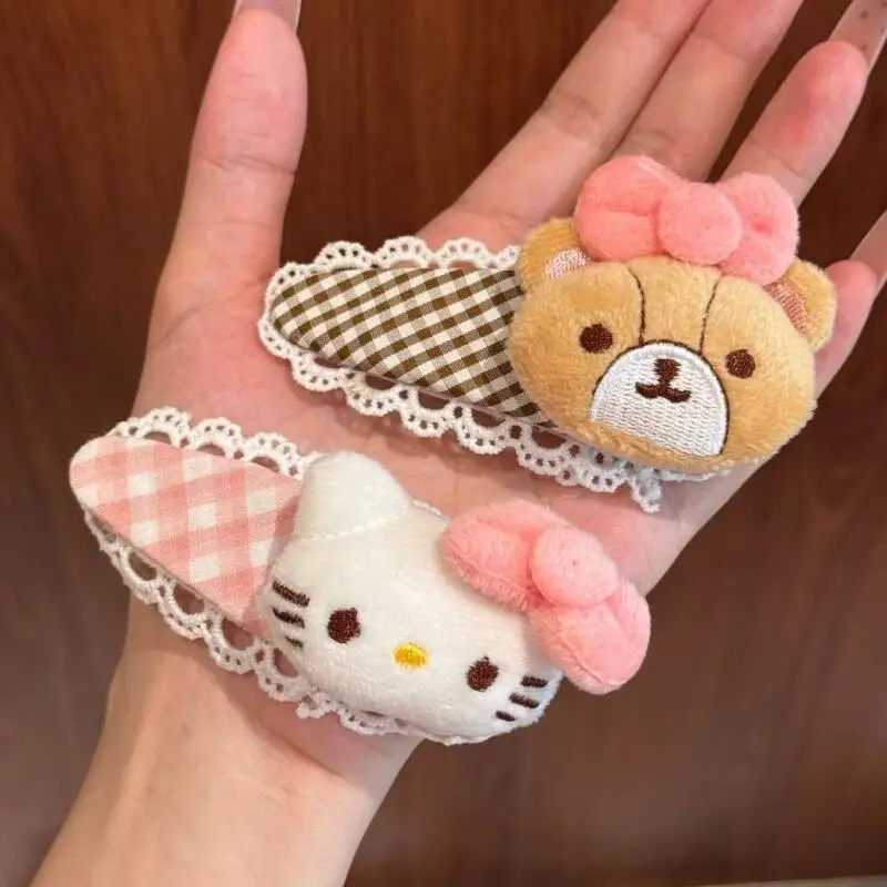 

Kawaii мультфильм крошечная плюшевая заколка для волос креативная периферийная клетчатая кружевная универсальная челка боковая заколка Bb для девочек на день рождения, Рождественский подарок