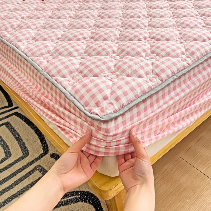 Bonenjoy 1pc Mattress Cover Plaid Style Bedspread Quilted Bedsheet with Elastic Band Bed Cover for Home 매트리스커버 (No Pillowcase)