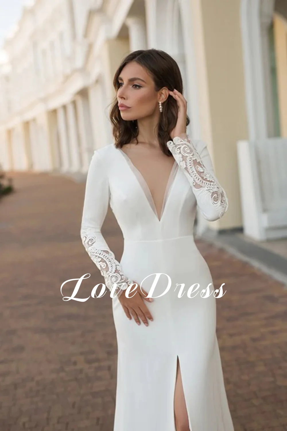 LoveDress-Elegant profunda V-Neck vestidos de casamento, mangas compridas, Split Lace, apliques, Praia, Spandex vestidos de noiva, sem encosto, Button Train