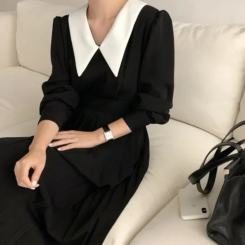 Gaun Midi lengan panjang elegan gaya Hepburn gaun hitam longgar mode musim gugur baru 2024 Gaun A Line berlipat jahitan Lapel