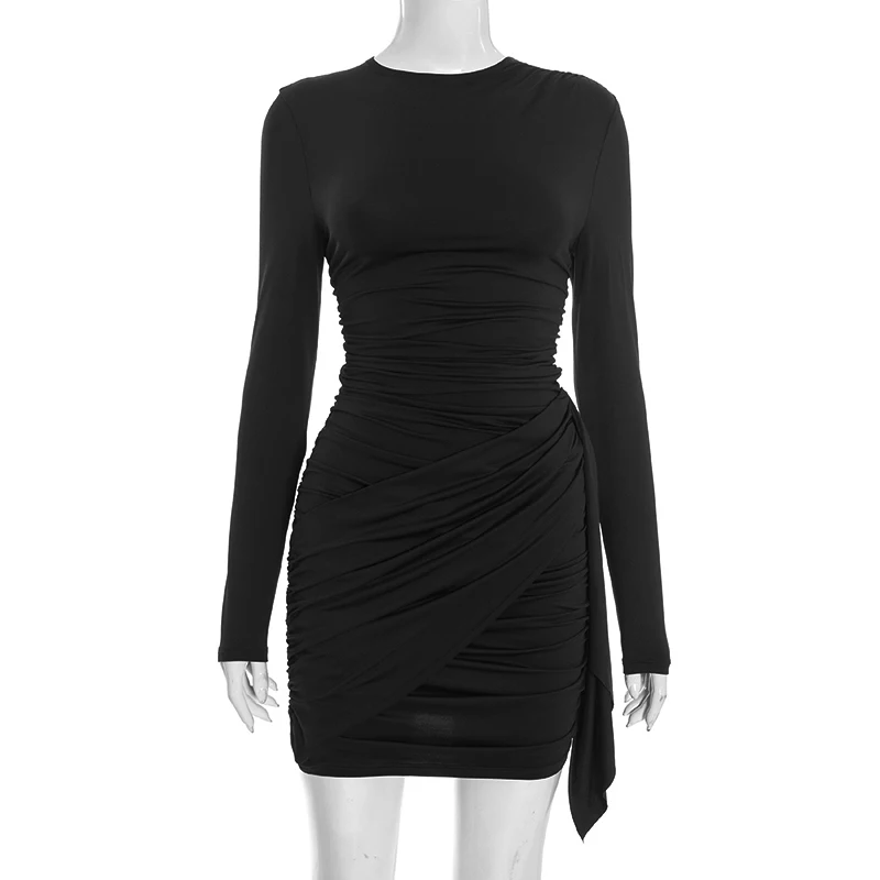 Einfarbiges, plissiertes Kleid mit langen Ärmeln, tailliertem Schnitt und schmaler Passform, kurzes Kleid mit elegantem Flair. – Detail 26
