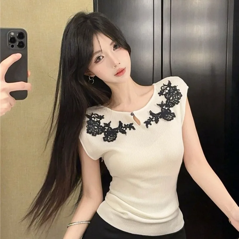 

Women Summer Chinese Style Embroidered Solid Color O-neck Short Sleeve T-Shirt Ladies Fashion Temperament All-match Casual Tops