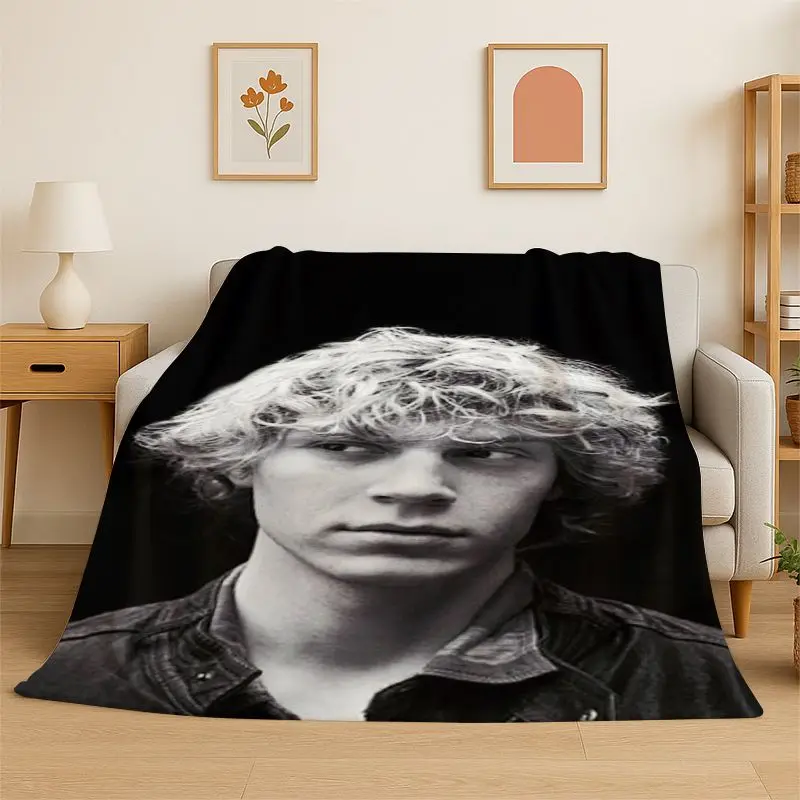 3D Evan Peters star Flannel Blanket Soft Warm Throw Blanket for Bedroom Living Room Bed Travel Camping Picnic Gift