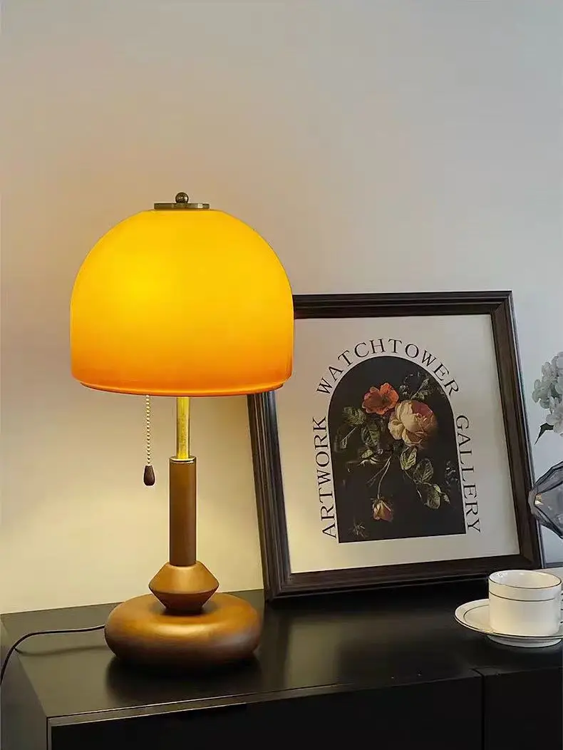 Retro Table Lamp Atmosphere Suitable
