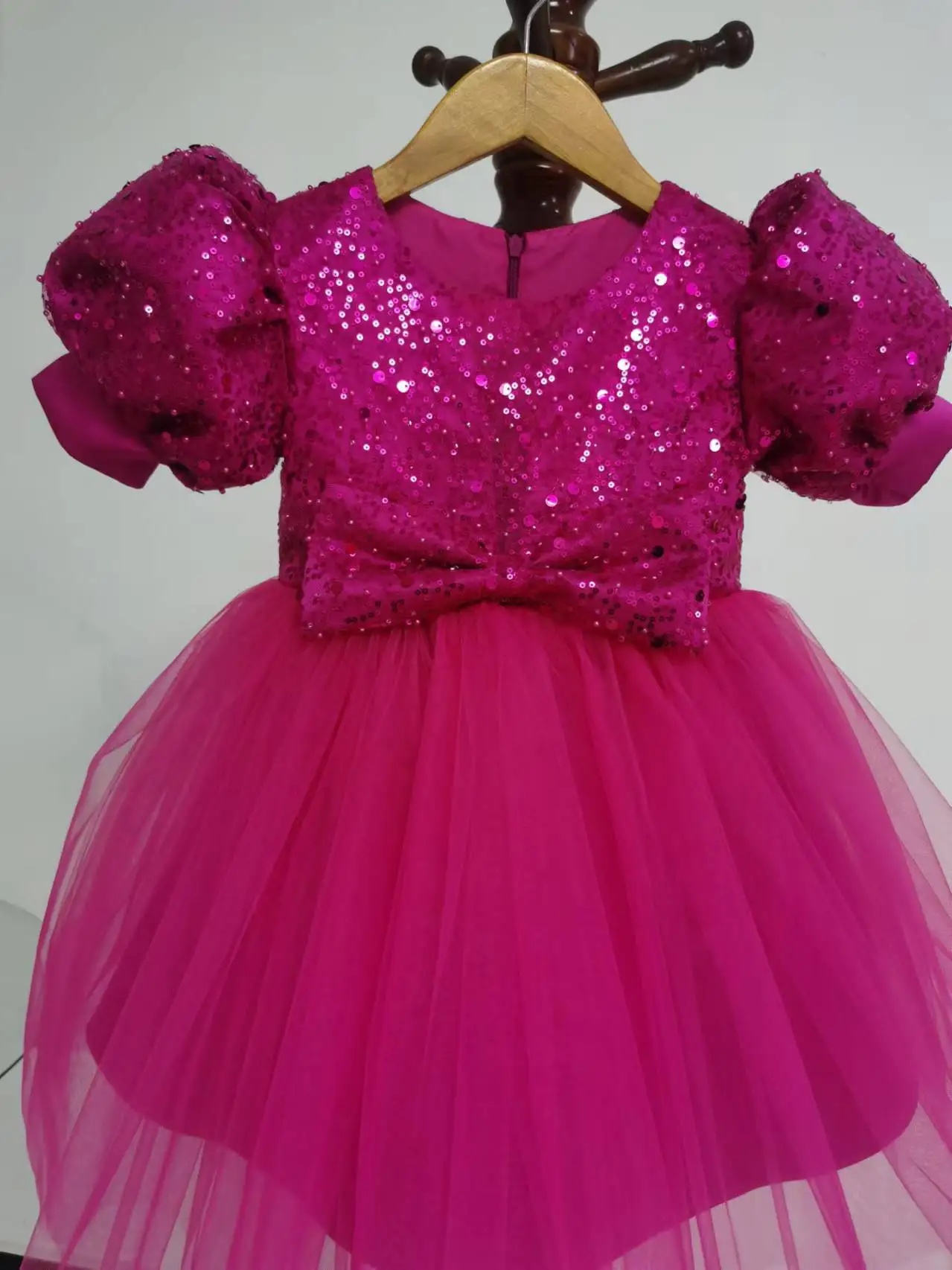 Children High End Evening Princess Ball Gown Girls Fashion Bow Sequins Design Birthday Wedding Party Dress g310