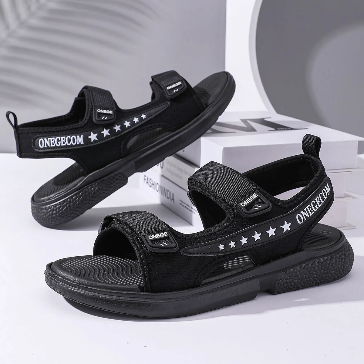 

Men Summer Sandals for Leisure Beach Sandals Male Summer Shoes Lightweight Outdoor Casual ShoesSandals Outdoor Wadable Open Toe